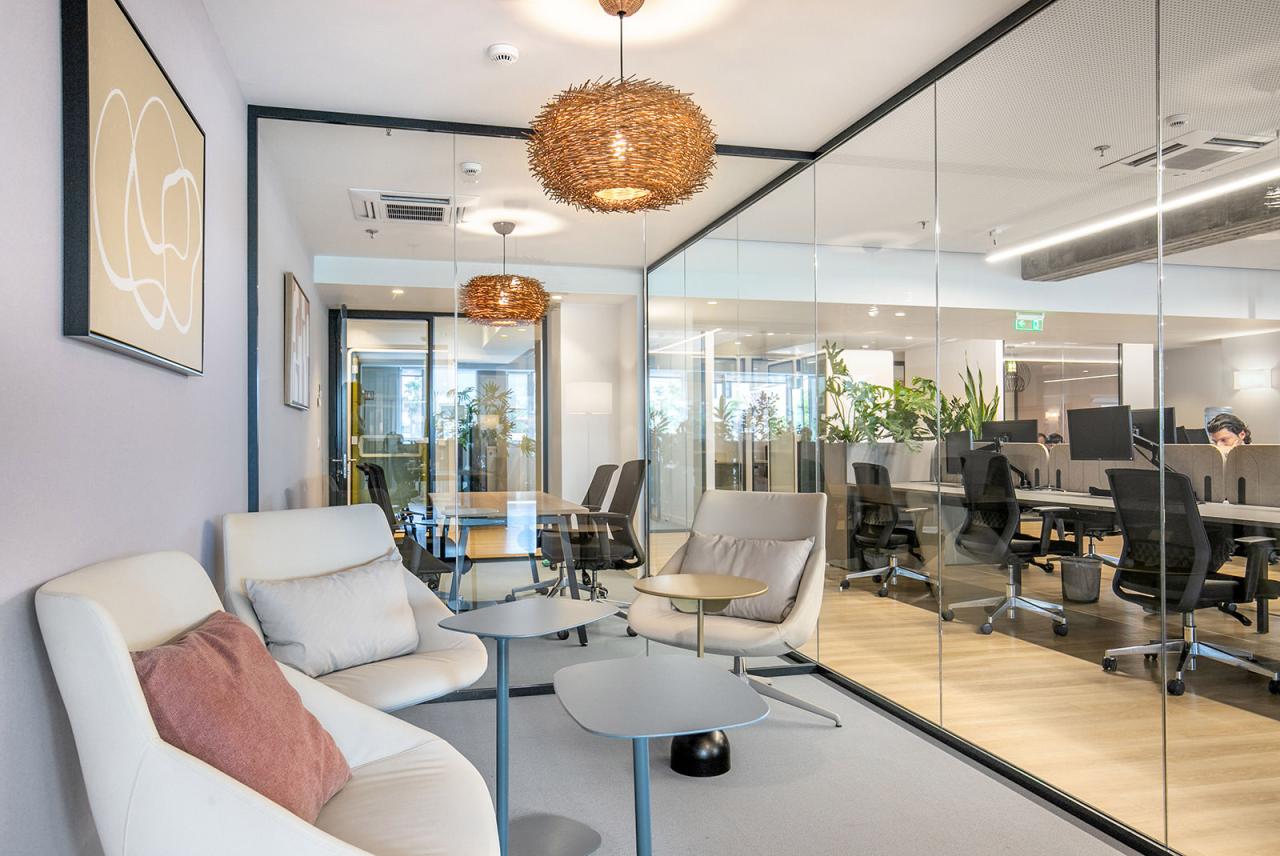 Designing the offices for the startup - Workspace - iy SYNAPSIS ARCHITECTS Designing the offices for the startup - Workspace - iy SYNAPSIS ARCHITECTS